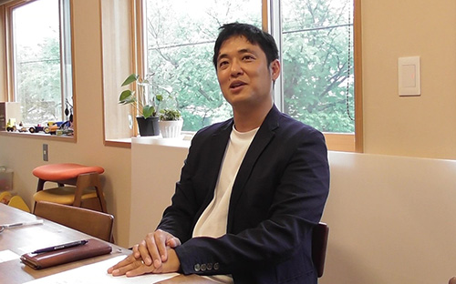 岸本 洋介様